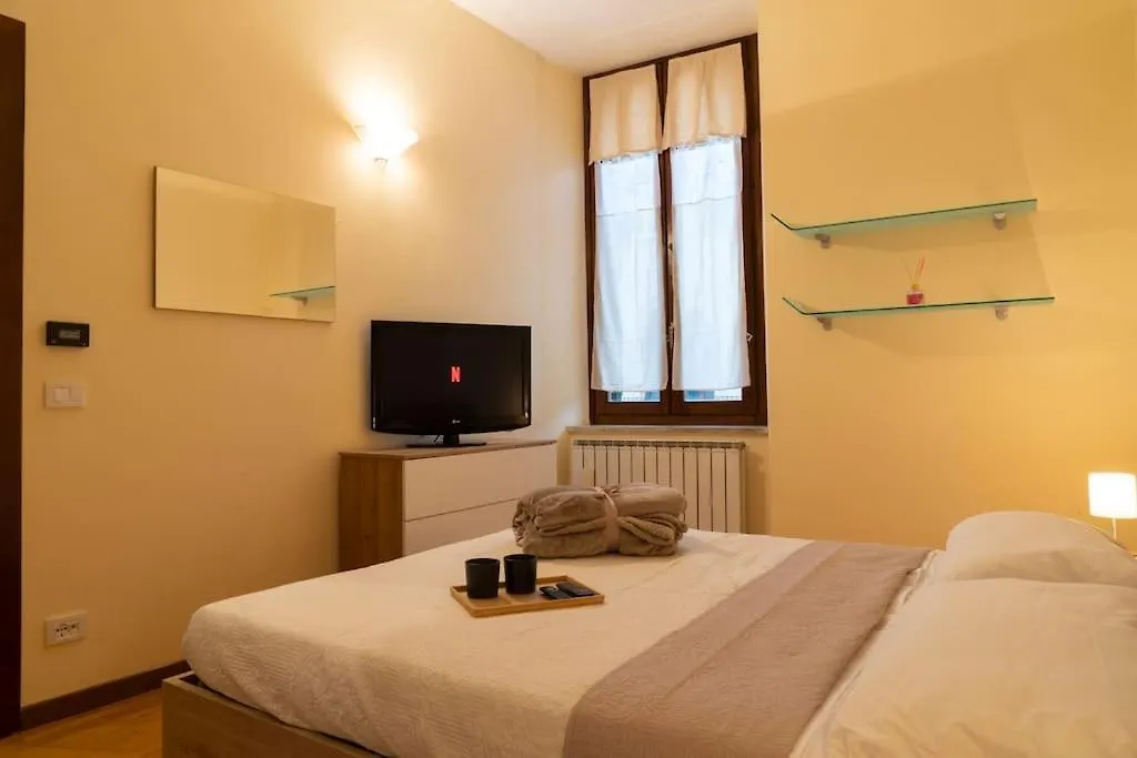 Free Parking, Netflix & Wi-Fi In Verona