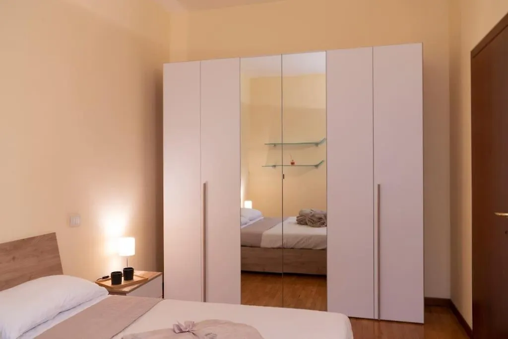 Free Parking, Netflix & Wi-Fi In Verona 0*,