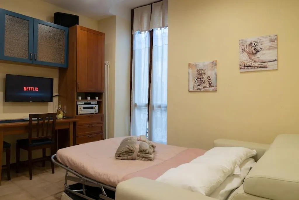Apartment Free Parking, Netflix & Wi-Fi In Verona Italy